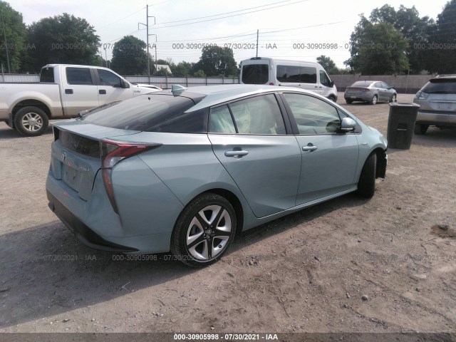 Photo 3 VIN: JTDKARFU3G3017632 - TOYOTA PRIUS 