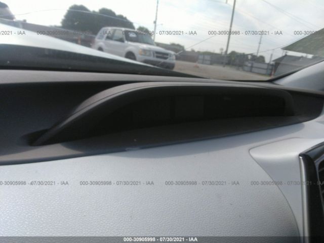 Photo 6 VIN: JTDKARFU3G3017632 - TOYOTA PRIUS 