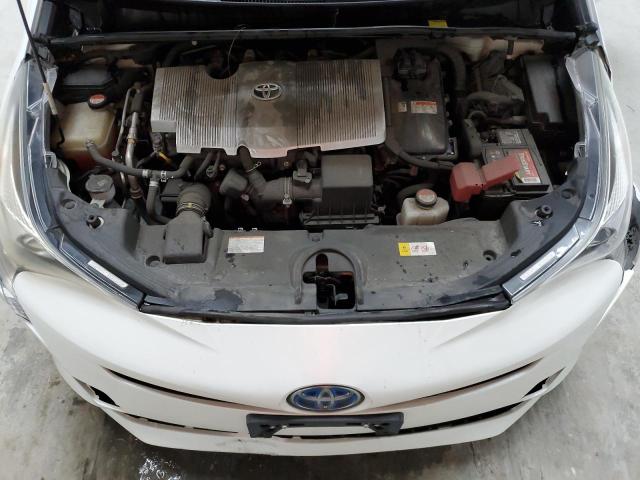 Photo 11 VIN: JTDKARFU3G3021387 - TOYOTA PRIUS 