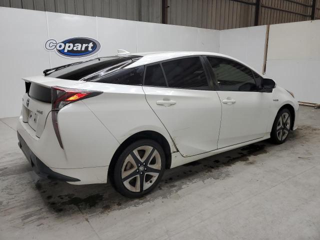 Photo 2 VIN: JTDKARFU3G3021387 - TOYOTA PRIUS 