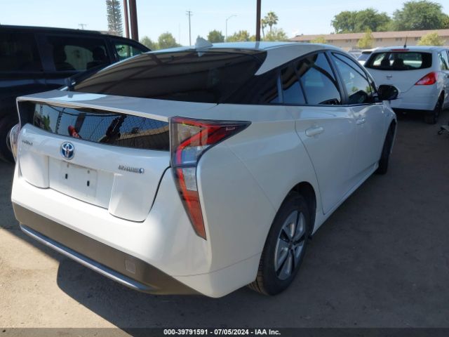 Photo 3 VIN: JTDKARFU3G3502451 - TOYOTA PRIUS 