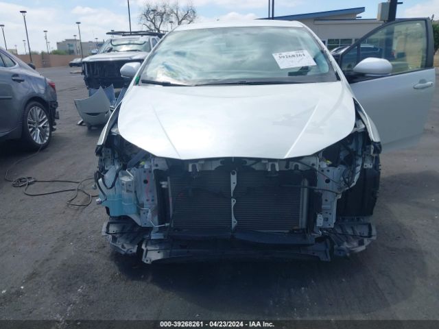 Photo 5 VIN: JTDKARFU3G3527639 - TOYOTA PRIUS 