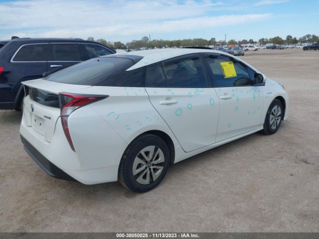 Photo 3 VIN: JTDKARFU3H3032925 - TOYOTA PRIUS 