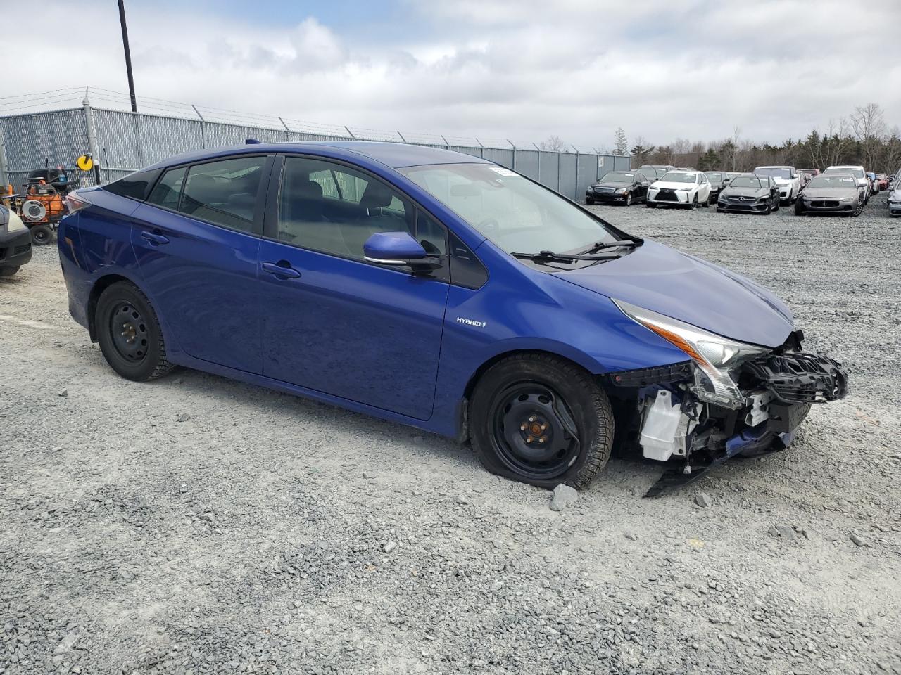 Photo 3 VIN: JTDKARFU3H3048395 - TOYOTA PRIUS 