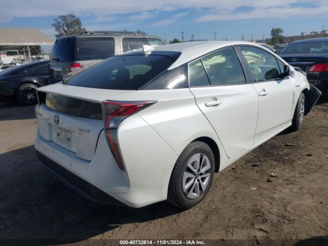 Photo 3 VIN: JTDKARFU3H3049336 - TOYOTA PRIUS 