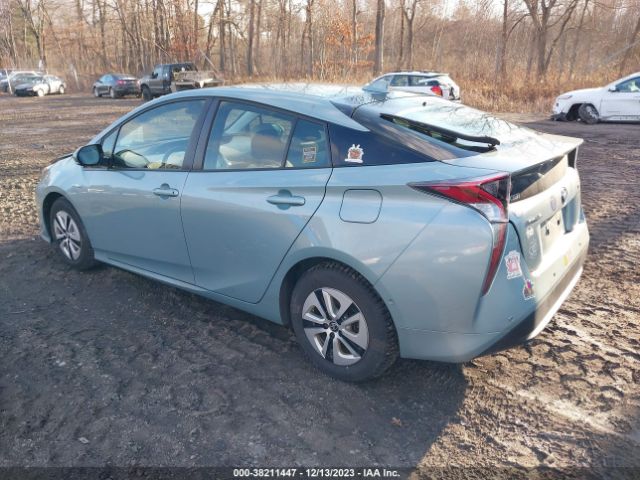 Photo 2 VIN: JTDKARFU3J3055725 - TOYOTA PRIUS 