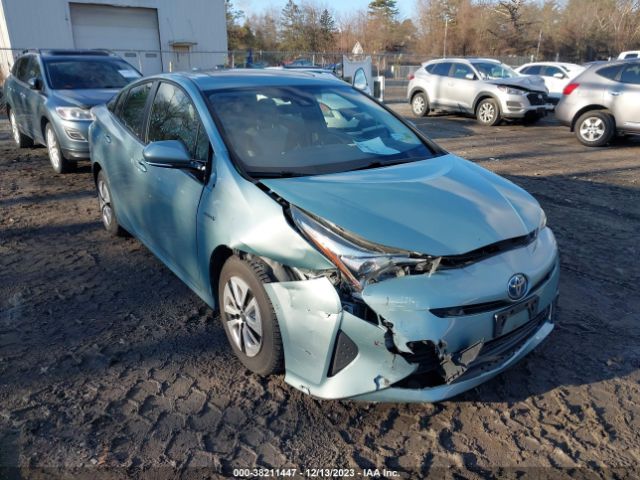 Photo 5 VIN: JTDKARFU3J3055725 - TOYOTA PRIUS 