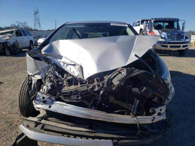 Photo 4 VIN: JTDKARFU3J3057460 - TOYOTA PRIUS 