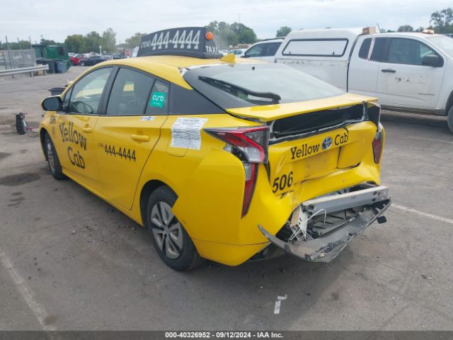 Photo 2 VIN: JTDKARFU3J3062853 - TOYOTA PRIUS 