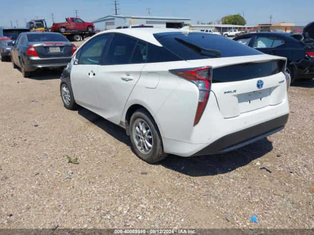 Photo 2 VIN: JTDKARFU3J3064005 - TOYOTA PRIUS 