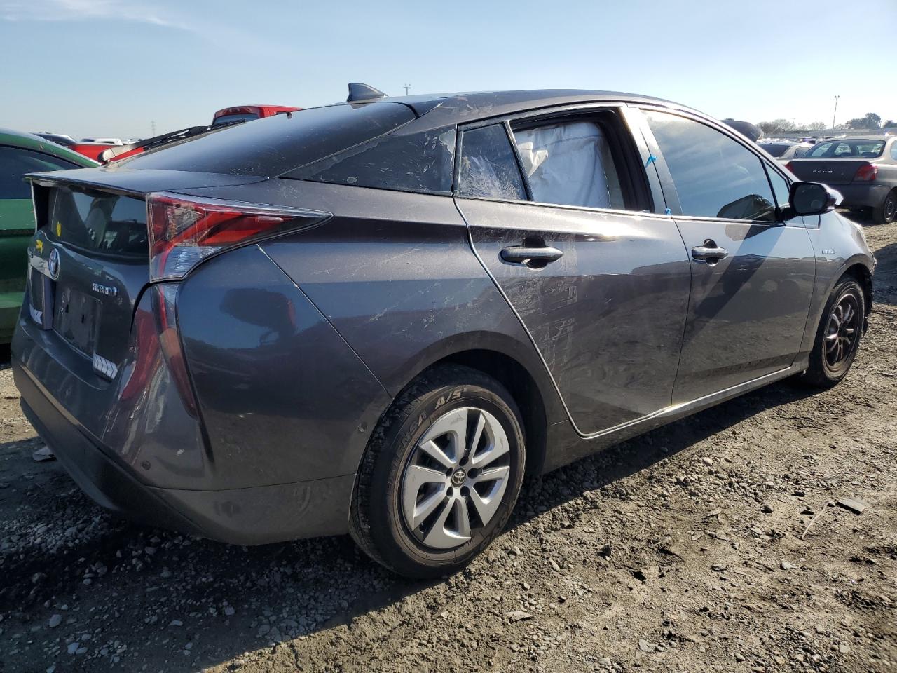 Photo 2 VIN: JTDKARFU3J3553312 - TOYOTA PRIUS 