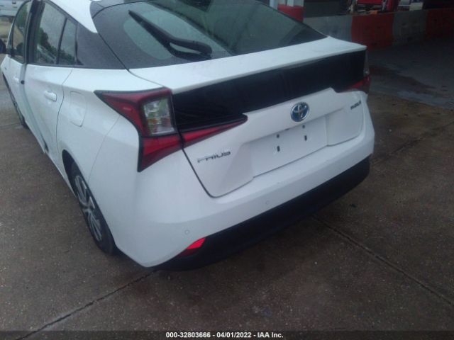 Photo 5 VIN: JTDKARFU3K3080240 - TOYOTA PRIUS 