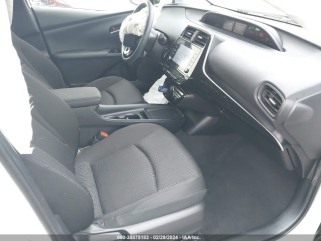 Photo 4 VIN: JTDKARFU3L3120642 - TOYOTA PRIUS 