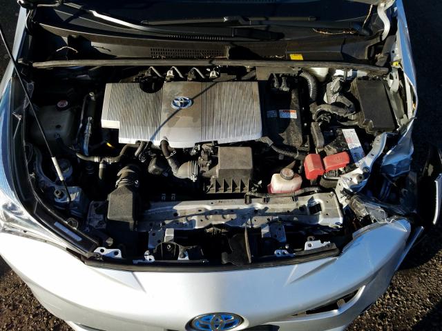 Photo 6 VIN: JTDKARFU4H3030892 - TOYOTA PRIUS 