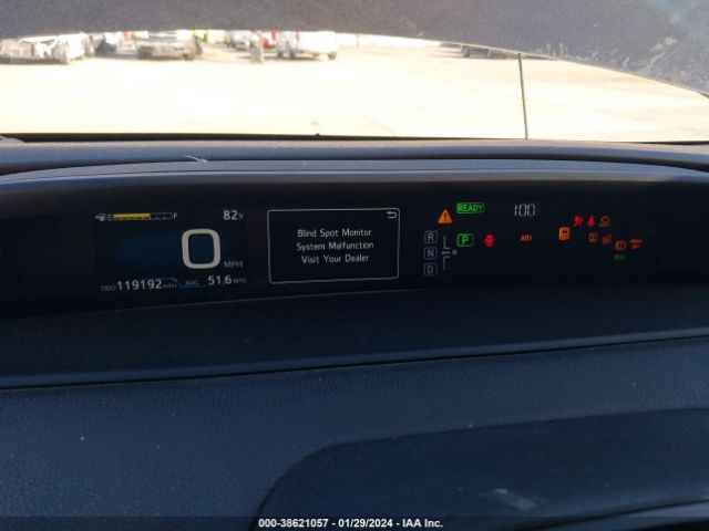 Photo 6 VIN: JTDKARFU4J3068533 - TOYOTA PRIUS 