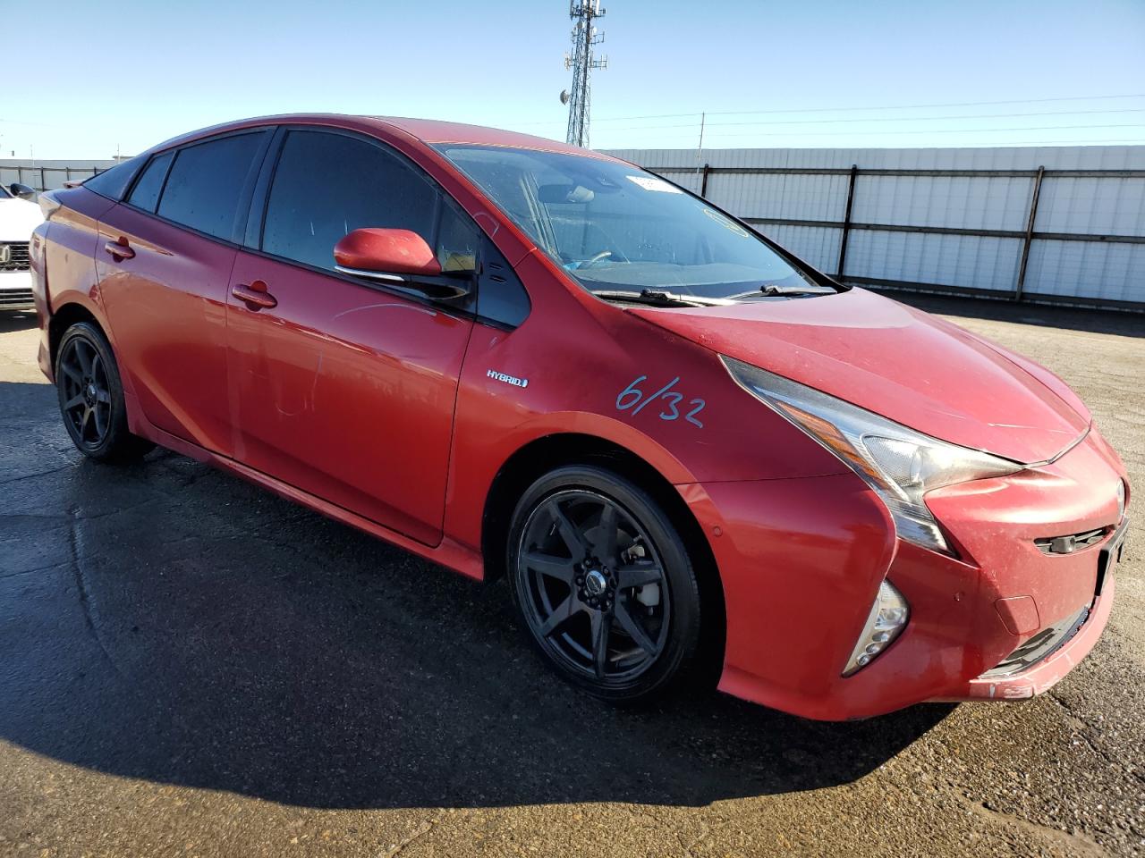 Photo 3 VIN: JTDKARFU4J3545901 - TOYOTA PRIUS 