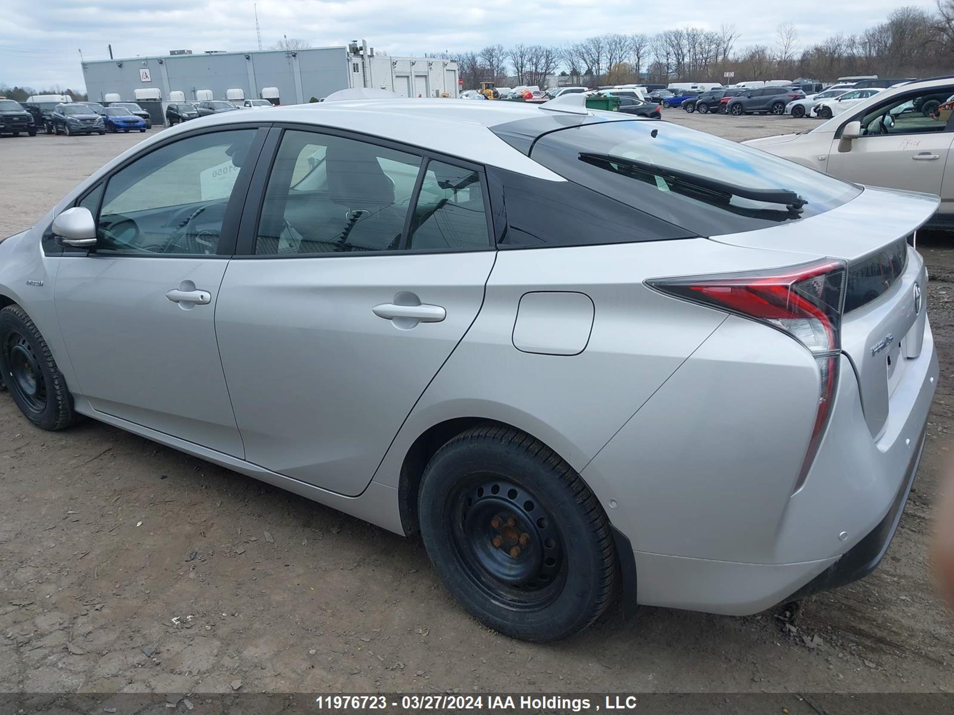 Photo 14 VIN: JTDKARFU4J3546370 - TOYOTA PRIUS 