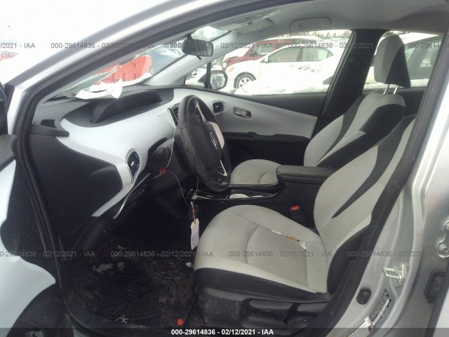 Photo 4 VIN: JTDKARFU4J3553352 - TOYOTA PRIUS 