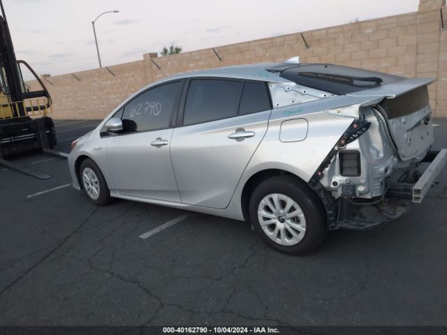 Photo 2 VIN: JTDKARFU4K3082420 - TOYOTA PRIUS 