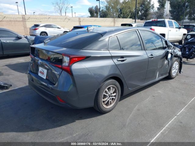 Photo 3 VIN: JTDKARFU4L3111805 - TOYOTA PRIUS 