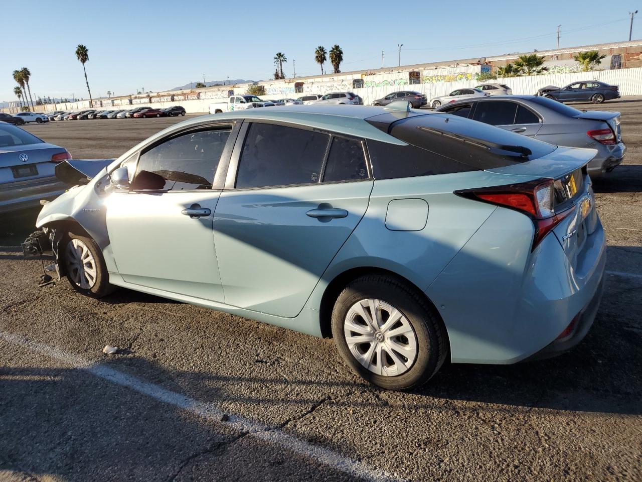 Photo 1 VIN: JTDKARFU4L3112646 - TOYOTA PRIUS 