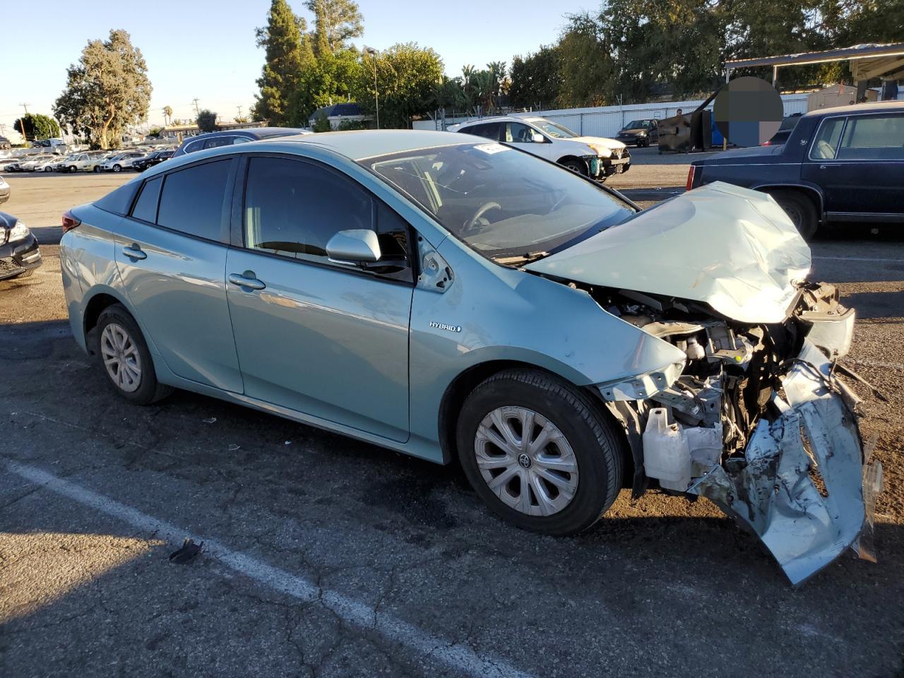 Photo 3 VIN: JTDKARFU4L3112646 - TOYOTA PRIUS 