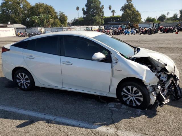 Photo 3 VIN: JTDKARFU4L3121590 - TOYOTA PRIUS 