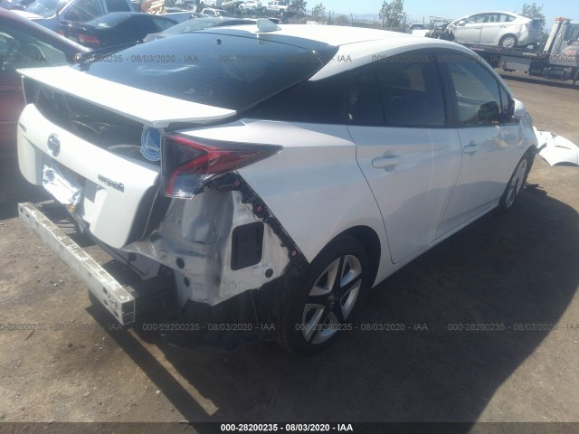 Photo 3 VIN: JTDKARFU5G3000413 - TOYOTA PRIUS 