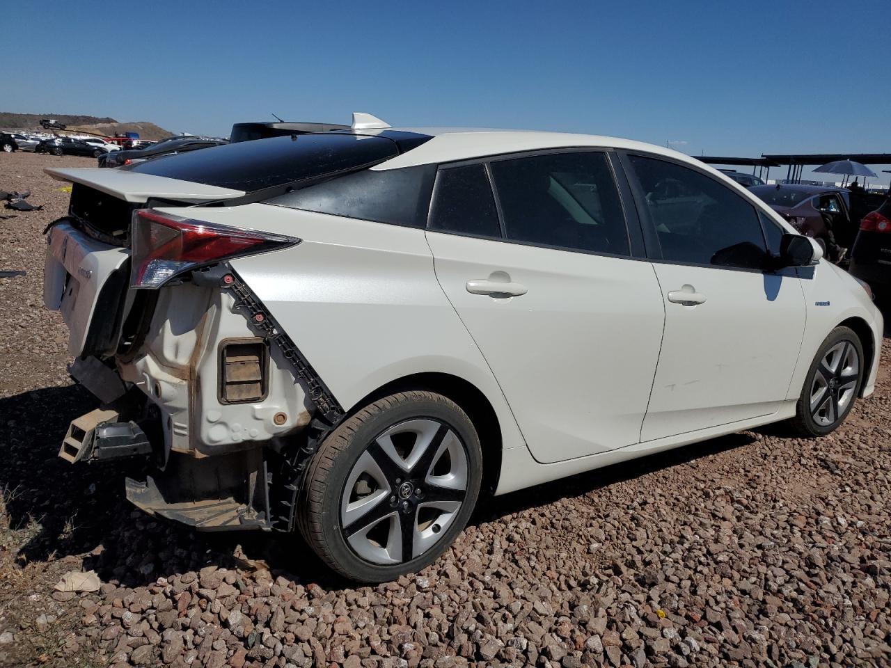 Photo 2 VIN: JTDKARFU5G3000637 - TOYOTA PRIUS 