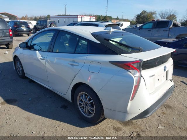 Photo 2 VIN: JTDKARFU5G3002162 - TOYOTA PRIUS 