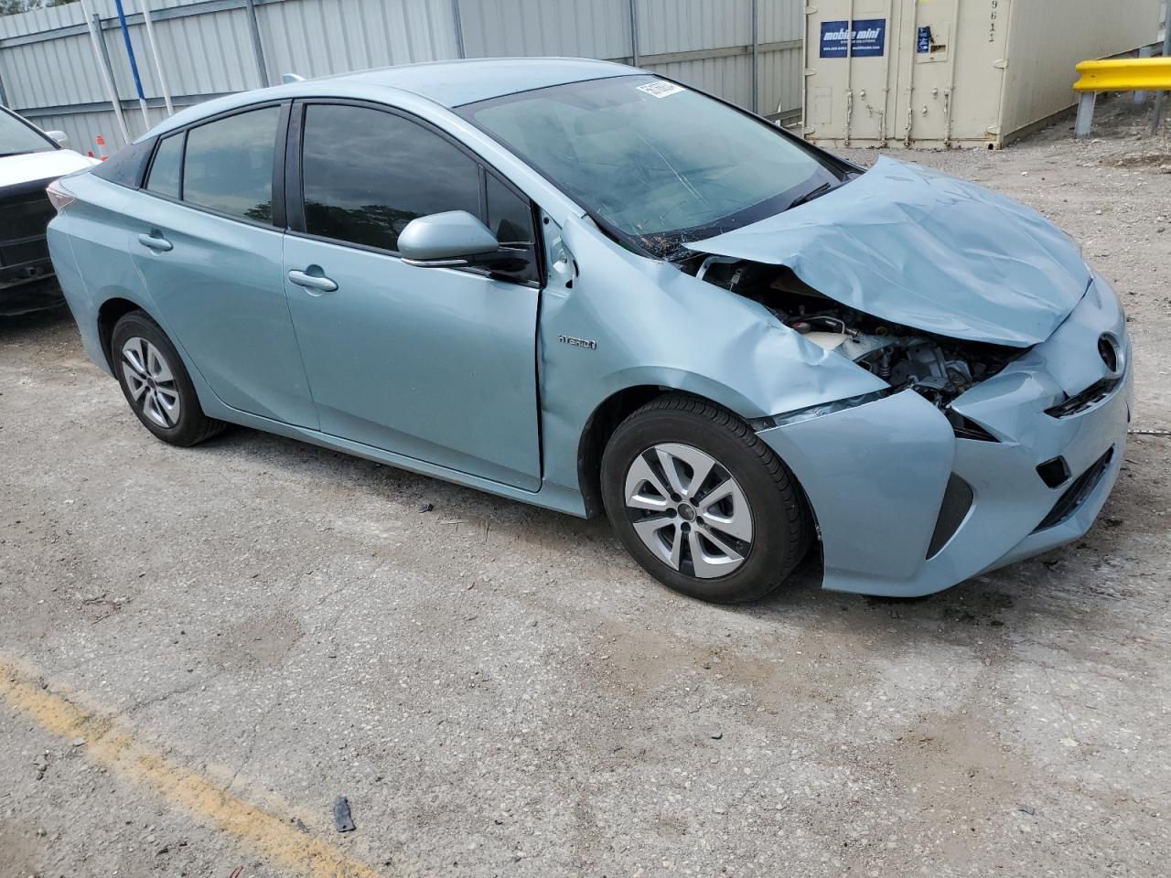 Photo 3 VIN: JTDKARFU5G3010519 - TOYOTA PRIUS 