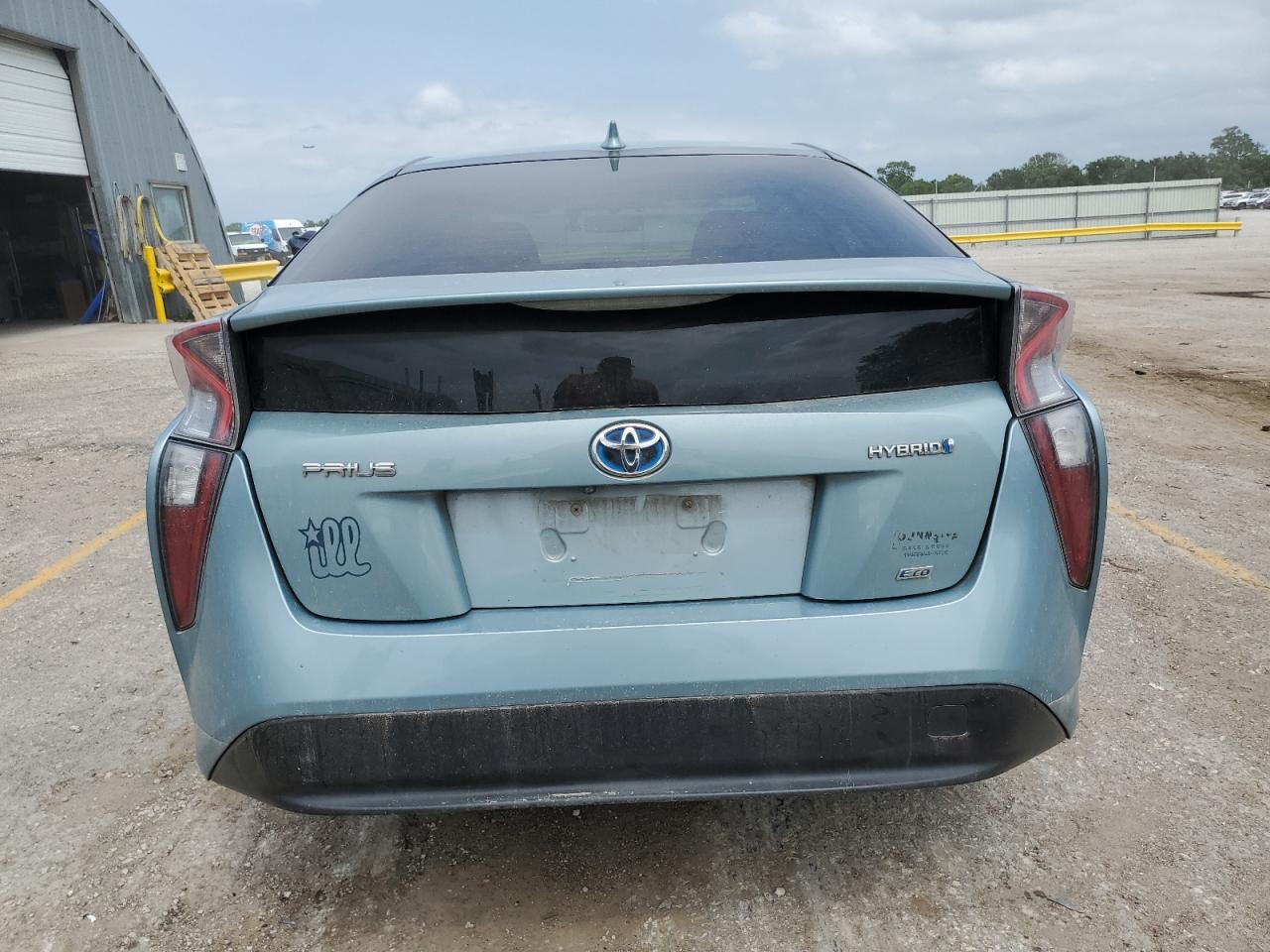 Photo 5 VIN: JTDKARFU5G3010519 - TOYOTA PRIUS 