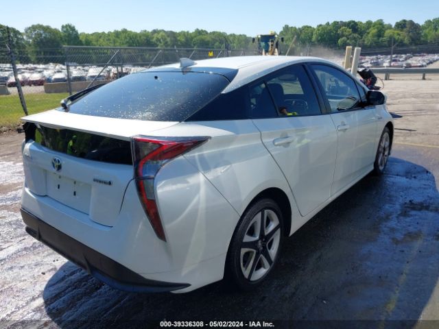 Photo 3 VIN: JTDKARFU5G3015316 - TOYOTA PRIUS 