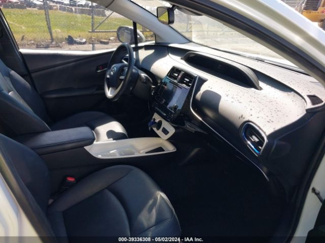 Photo 4 VIN: JTDKARFU5G3015316 - TOYOTA PRIUS 