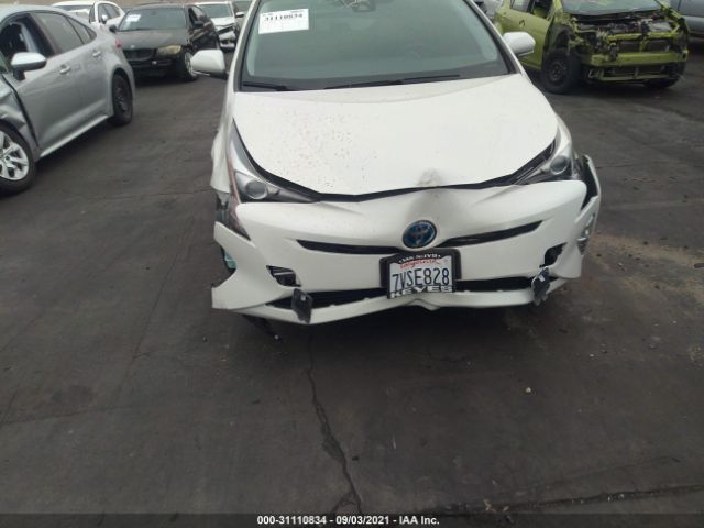 Photo 5 VIN: JTDKARFU5G3022024 - TOYOTA PRIUS 