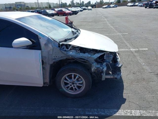 Photo 5 VIN: JTDKARFU5H3051444 - TOYOTA PRIUS 