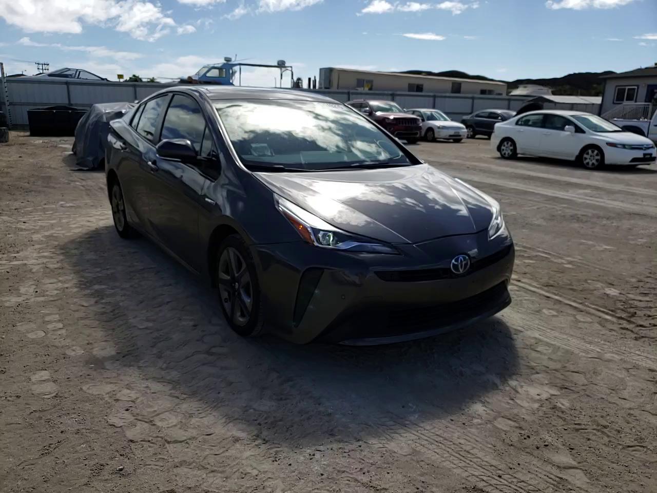 Photo 10 VIN: JTDKARFU5K3071877 - TOYOTA PRIUS 