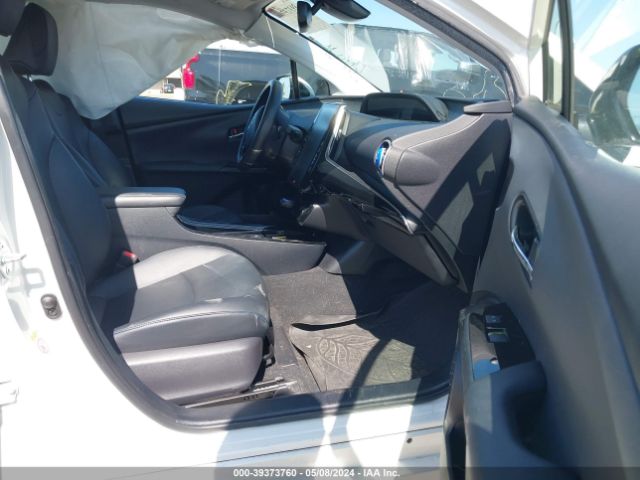 Photo 4 VIN: JTDKARFU5K3085231 - TOYOTA PRIUS 