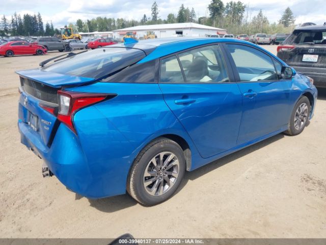 Photo 3 VIN: JTDKARFU5K3088971 - TOYOTA PRIUS 