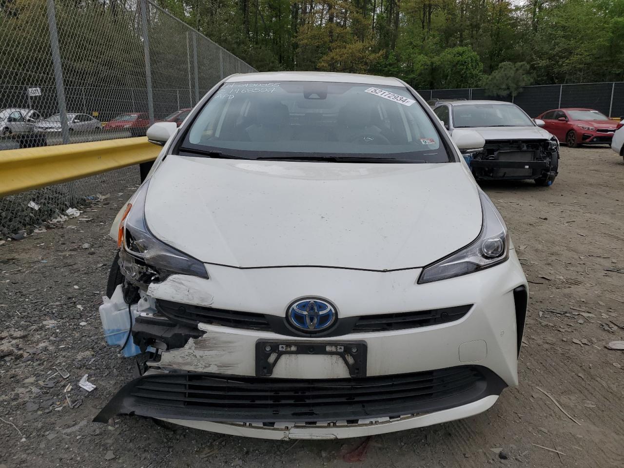 Photo 4 VIN: JTDKARFU5L3103437 - TOYOTA PRIUS 