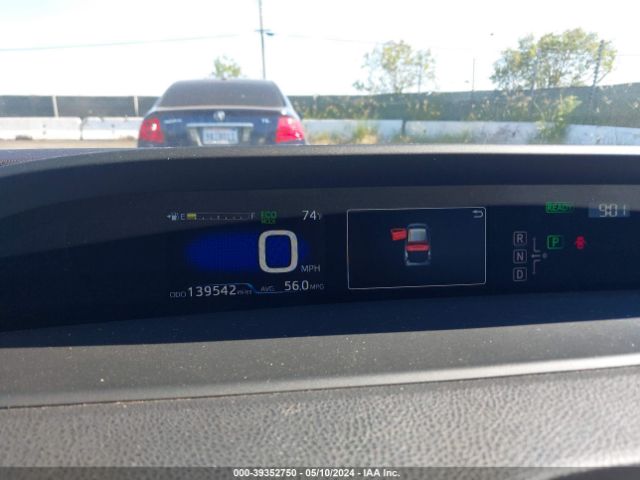 Photo 6 VIN: JTDKARFU6G3001733 - TOYOTA PRIUS 