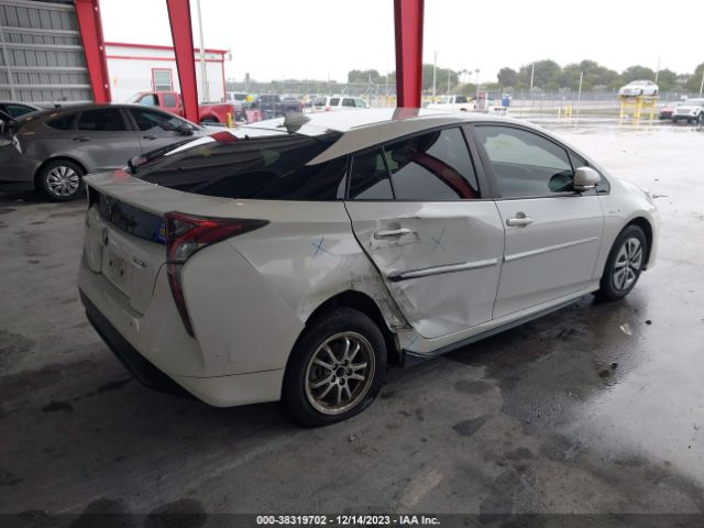 Photo 3 VIN: JTDKARFU6G3002493 - TOYOTA PRIUS 