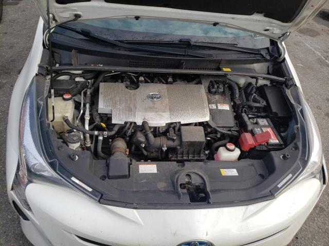 Photo 6 VIN: JTDKARFU6G3006883 - TOYOTA PRIUS 