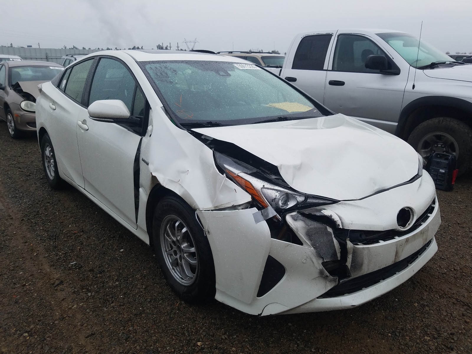 Photo 0 VIN: JTDKARFU6H3048696 - TOYOTA PRIUS 