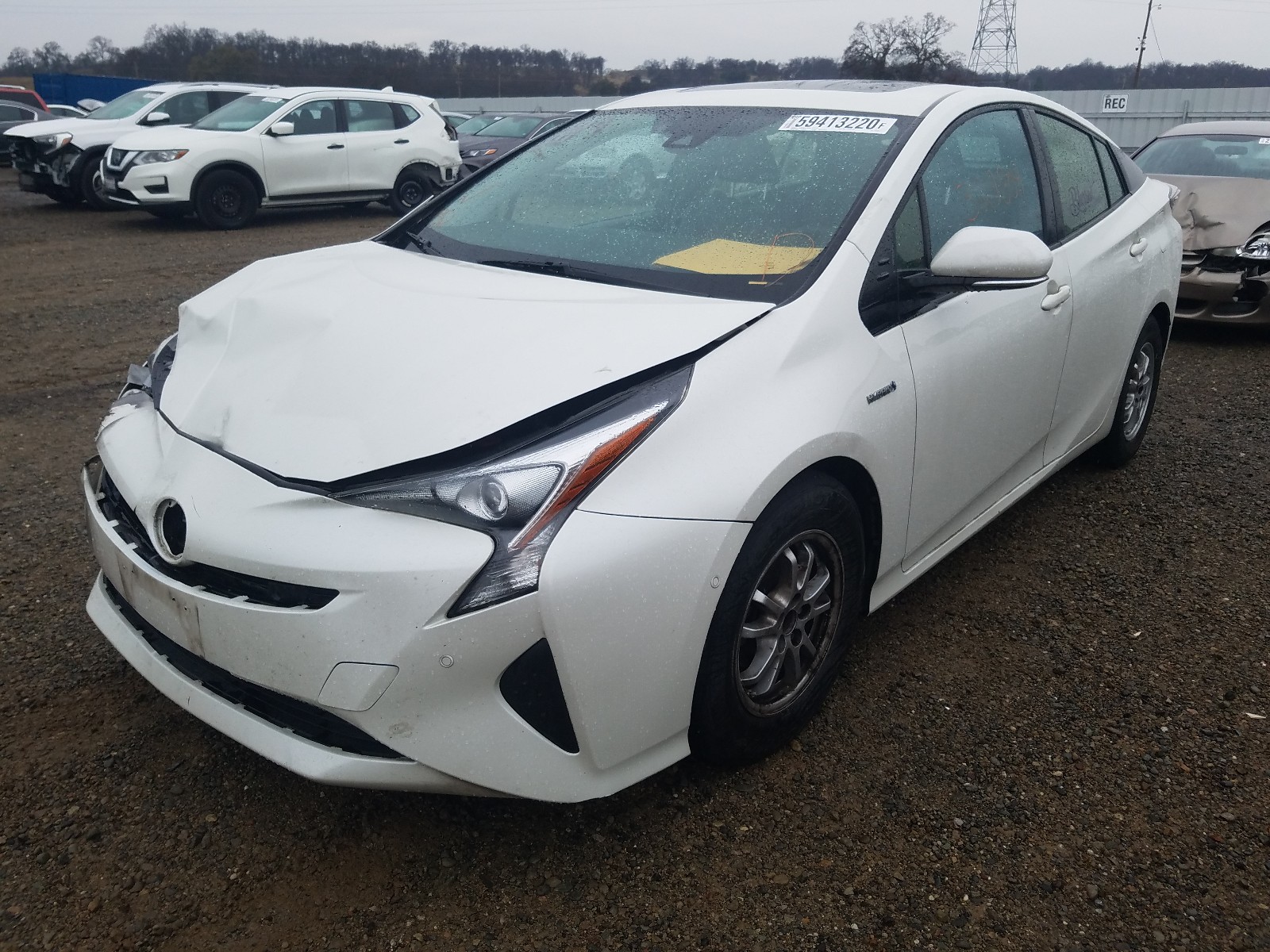 Photo 1 VIN: JTDKARFU6H3048696 - TOYOTA PRIUS 