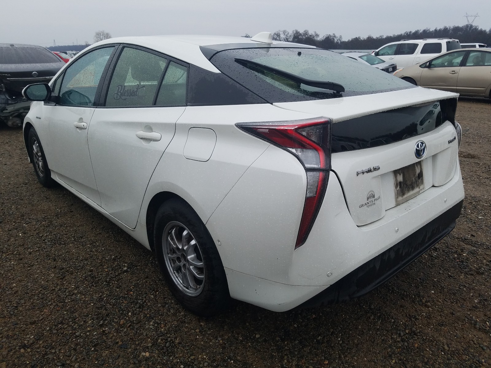 Photo 2 VIN: JTDKARFU6H3048696 - TOYOTA PRIUS 