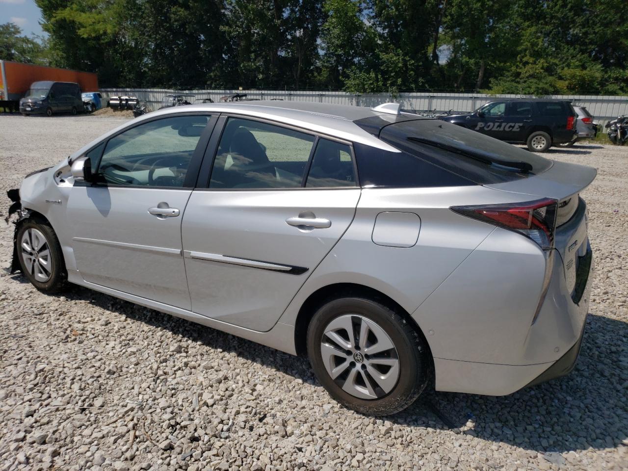 Photo 1 VIN: JTDKARFU6J3063169 - TOYOTA PRIUS 