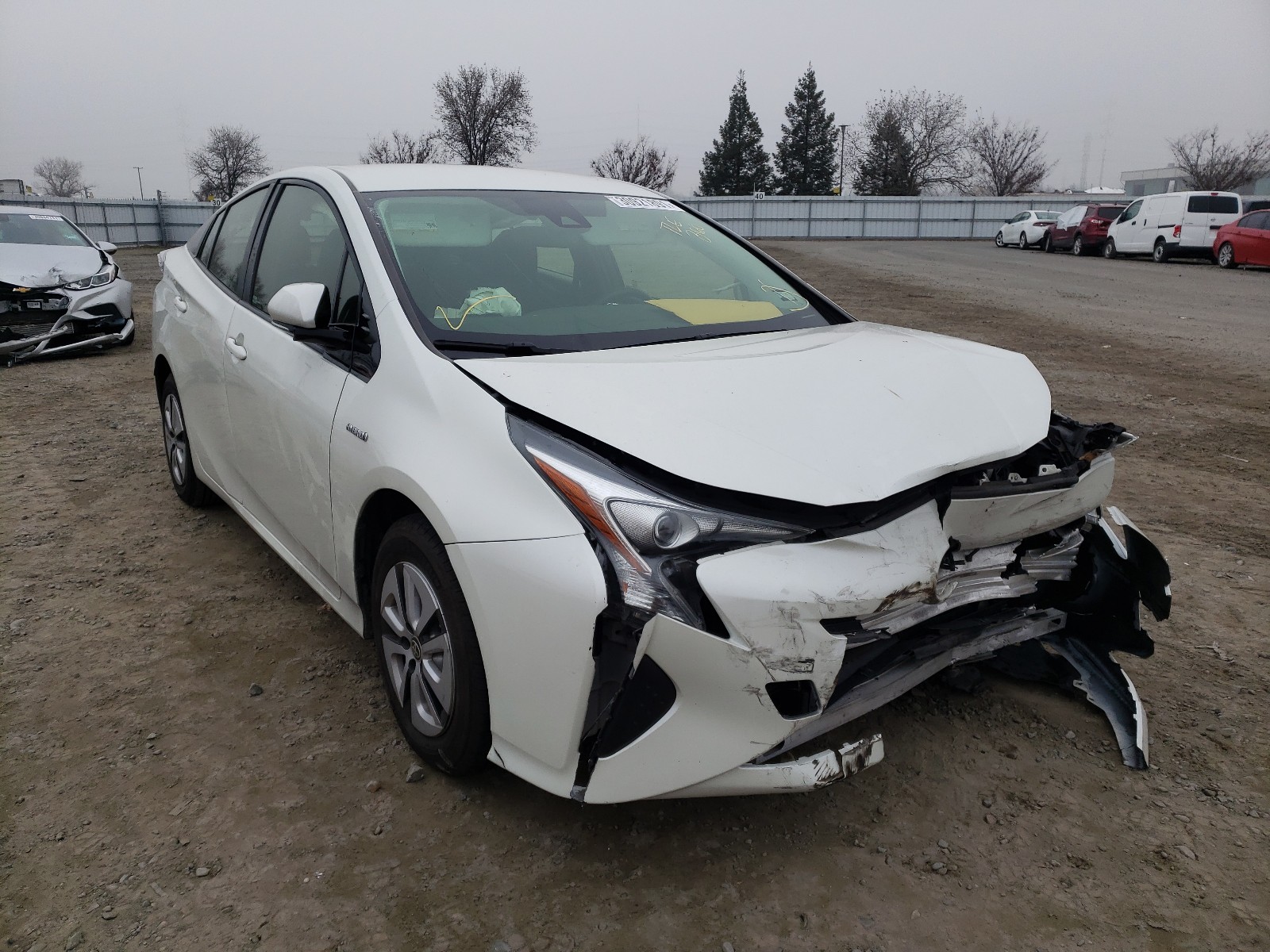 Photo 0 VIN: JTDKARFU6J3550615 - TOYOTA PRIUS 