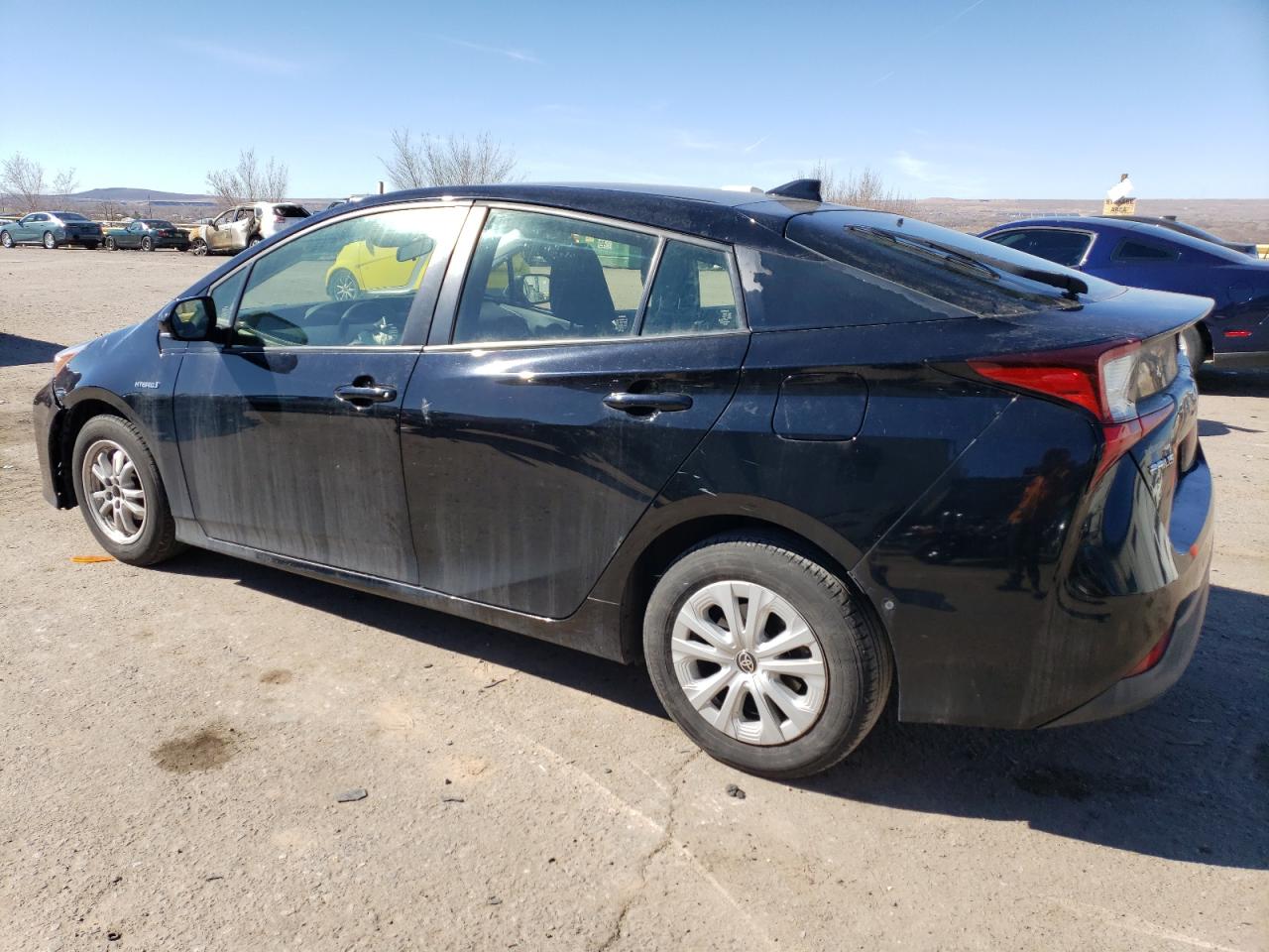 Photo 1 VIN: JTDKARFU6K3075615 - TOYOTA PRIUS 