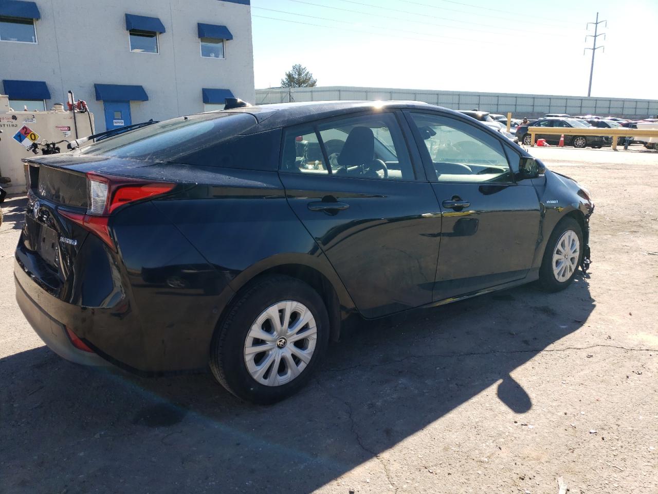 Photo 2 VIN: JTDKARFU6K3075615 - TOYOTA PRIUS 